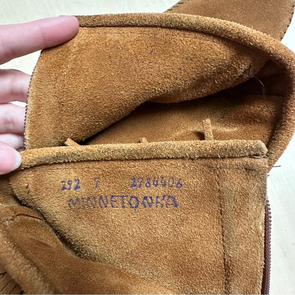 Minnetonka Fringe Moccasin Boot - Picture 9 of 12